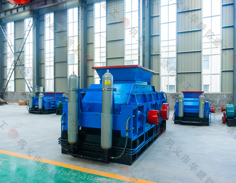 處理濕物料用什么制砂機？液壓對輥制砂機多少錢一臺？