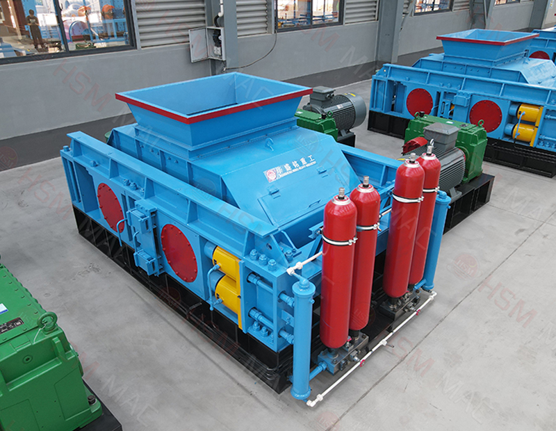 液壓對輥制砂機(jī)褐鐵礦與磷礦干選破碎利器，輕松產(chǎn)出1-5mm細(xì)砂
